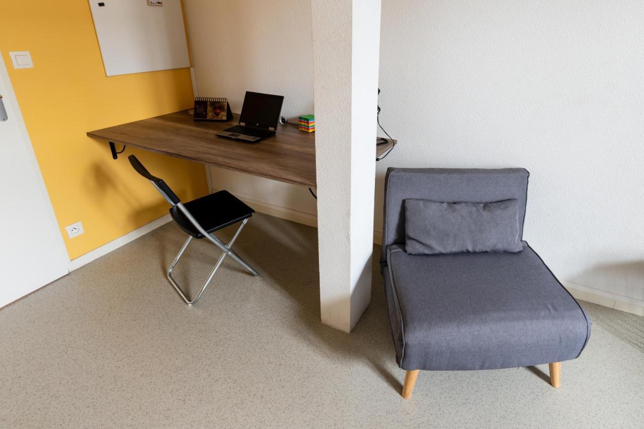 Studio Centre Ville Avec Parking Prive Шоле Екстер'єр фото